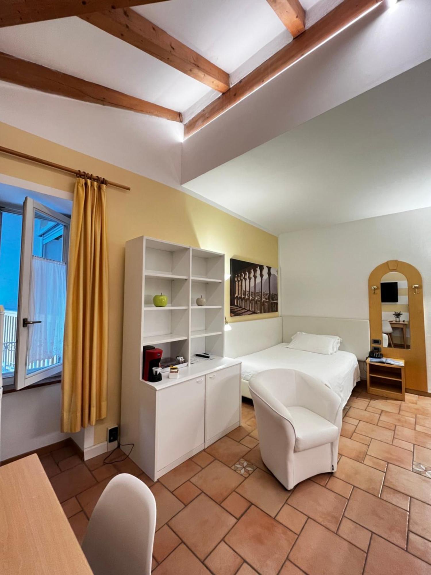 Manci Apartments By Hotel America Trento Exteriér fotografie